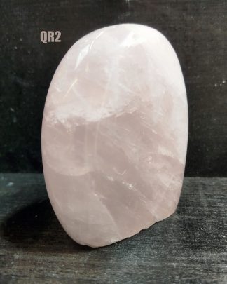 Blocs polis de Quartz rose de Madagascar
